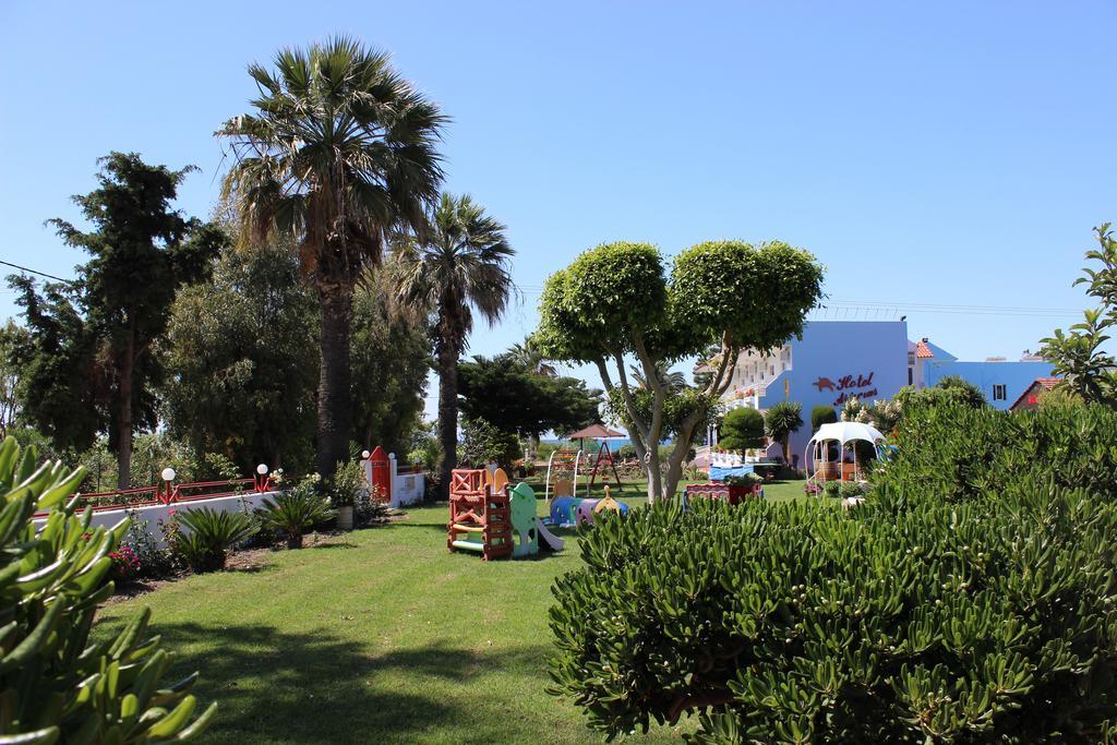 Corellia Asterias Beach Hotel Theológos エクステリア 写真